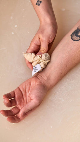 Moisturizing Coconut And Mullein Cataplasm